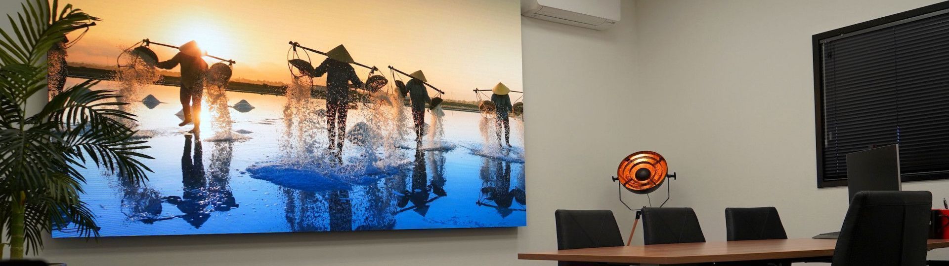 Amber LED wall by ROE Visual
