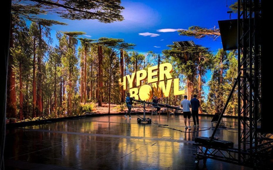 70 Million Pixels for Hyperbowl Virtual Showroom